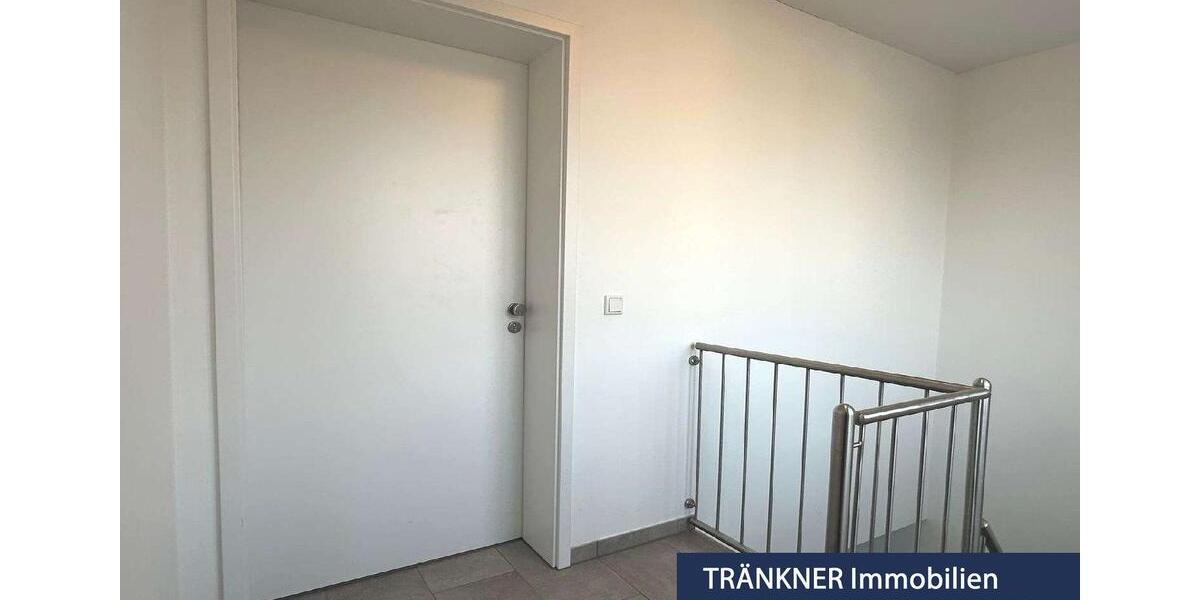 Etagenwohnung Bremerhaven Wulsdorf - 3 Zimmer, 125 m&sup2;, 1.250&euro; | Angebot:24728667
