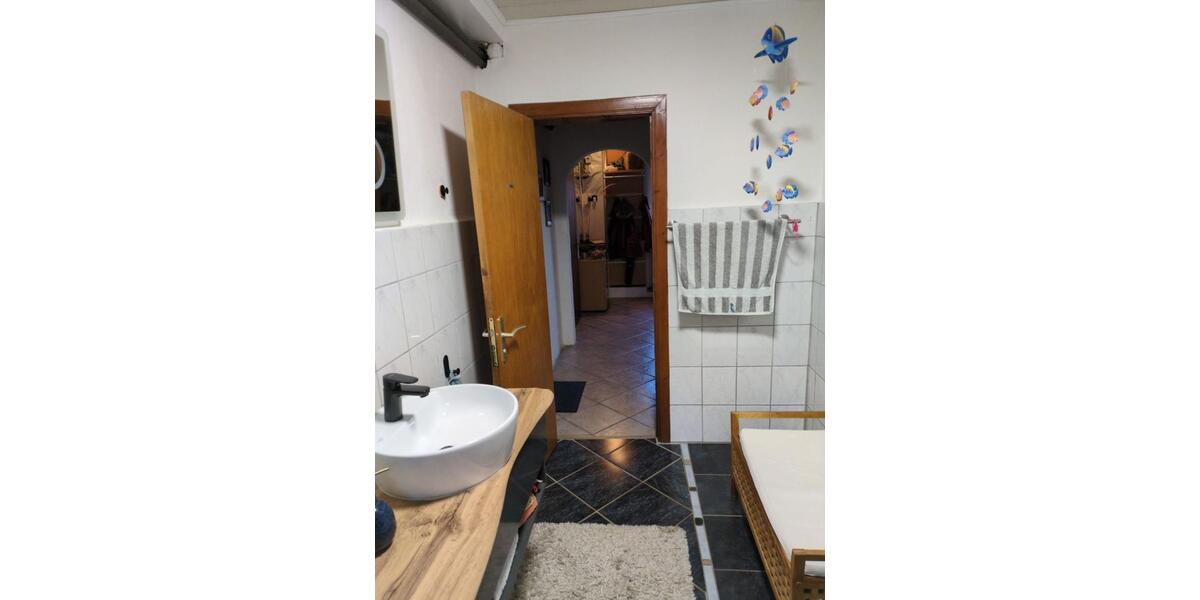 Erdgeschoßwohnung Beverstedt - 3 Zimmer, 100 m&sup2;, 900&euro; | Angebot:25641823