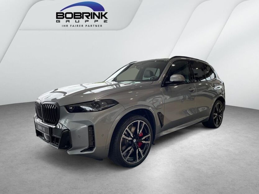 BMW X5 6.500 km 107.500 € Bremerhaven 27572