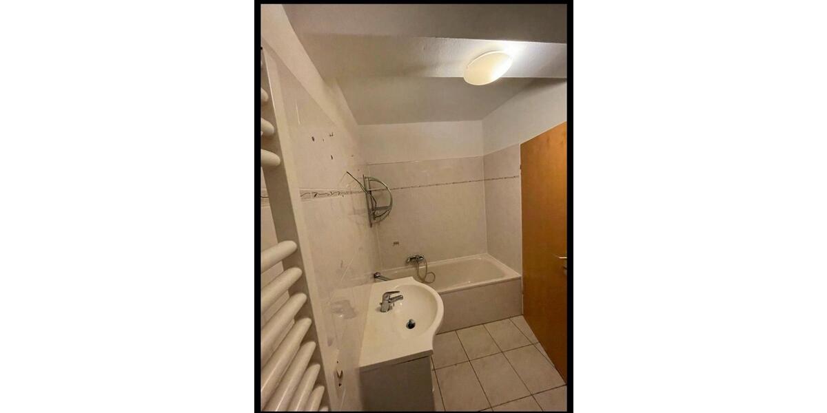 Erdgeschoßwohnung Bremerhaven Lehe - 3 Zimmer, 92 m&sup2;, 130.000&euro; | Angebot:26104409