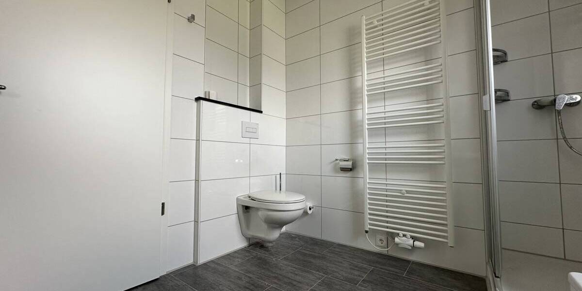 Etagenwohnung Bremerhaven Geestemünde - 3 Zimmer, 99 m&sup2;, 1.250&euro; | Angebot:25815628