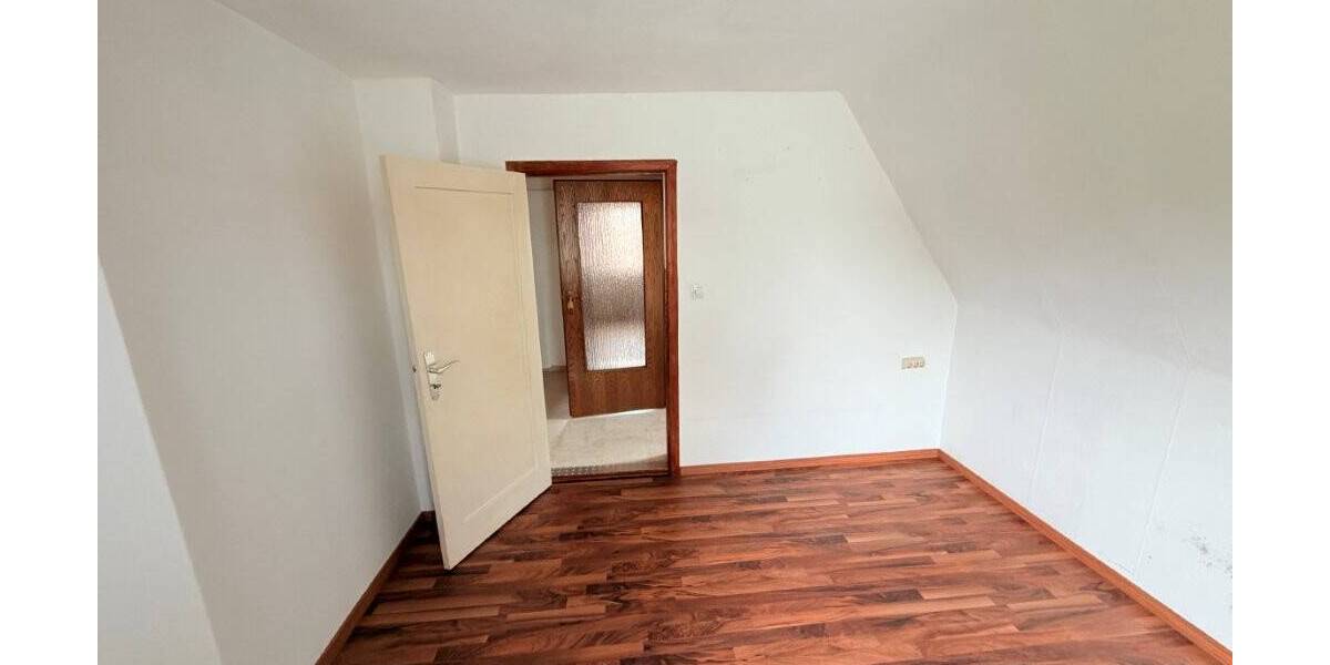 Einfamilienhaus Loxstedt - 4 Zimmer, 105 m&sup2;, 1.200&euro; | Angebot:26402346