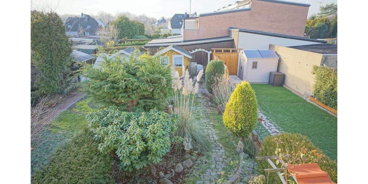 Reihenmittelhaus Bremerhaven Lehe - 4 Zimmer, 95 m&sup2;, 219.000&euro; | Angebot:24723552