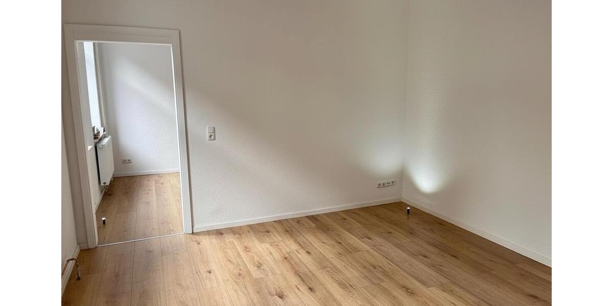 Erdgeschoßwohnung Bremerhaven Geestemünde - 4 Zimmer, 85 m&sup2;, 1.000&euro; | Angebot:25180324