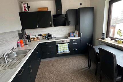Wohnung Bremerhaven Mitte - 4 Zimmer, 100 m&sup2;, 1.290&euro; | Angebot:27533222