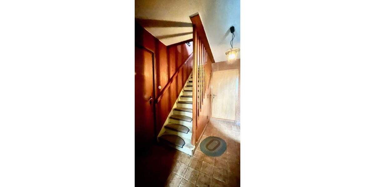 Mehrfamilienhaus, Wohnhaus Bremerhaven Lehe - 8 Zimmer, 140 m&sup2;, 250.000&euro; | Angebot:24735780