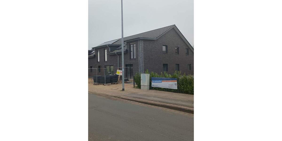 Exklusive 3-Zimmer-Neubauwohnung im Dachgeschoss - Ruhiges 6-Familienhaus in guter Lage von Brake 3 zimmer