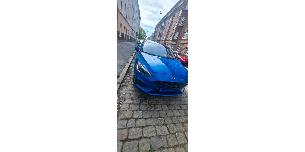 Ford Focus 155.725 km 15.700 &euro; Bremerhaven 27568