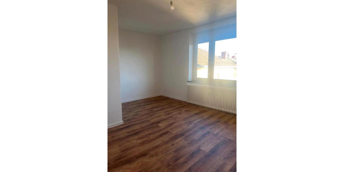 Etagenwohnung Wilhelmshaven Heppens - 4 Zimmer, 105 m&sup2;, 435&euro; | Angebot:25855656