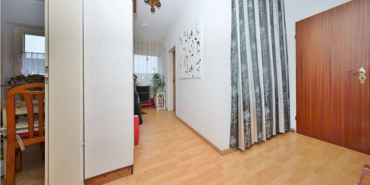 Etagenwohnung Wilhelmshaven Heppens - 3 Zimmer, 76 m&sup2;, 99.000&euro; | Angebot:26862478