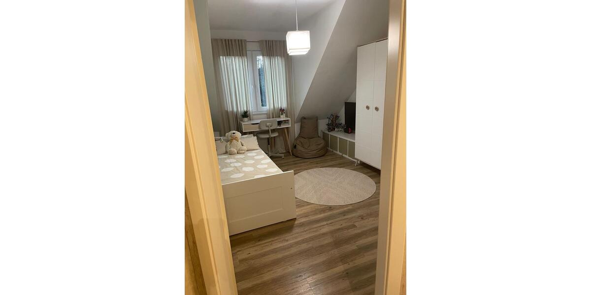 Dachgeschoßwohnung Bremerhaven - 4 Zimmer, 80 m&sup2;, 248.000&euro; | Angebot:27153425