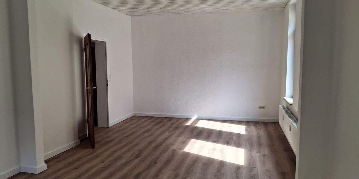Etagenwohnung Bremerhaven Geestemünde - 3 Zimmer, 83 m&sup2;, 690&euro; | Angebot:25835196