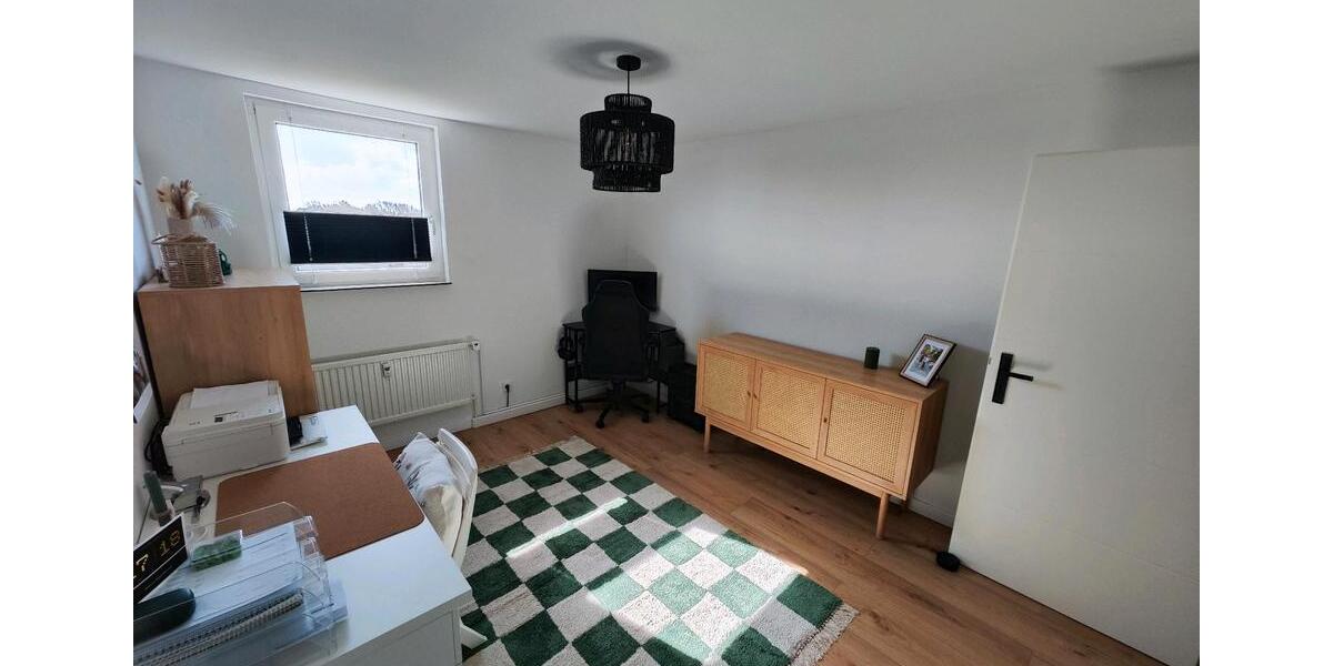 Dachgeschoßwohnung Wurster Nordseeküste - 3 Zimmer, 80 m&sup2;, 128.000&euro; | Angebot:26088668