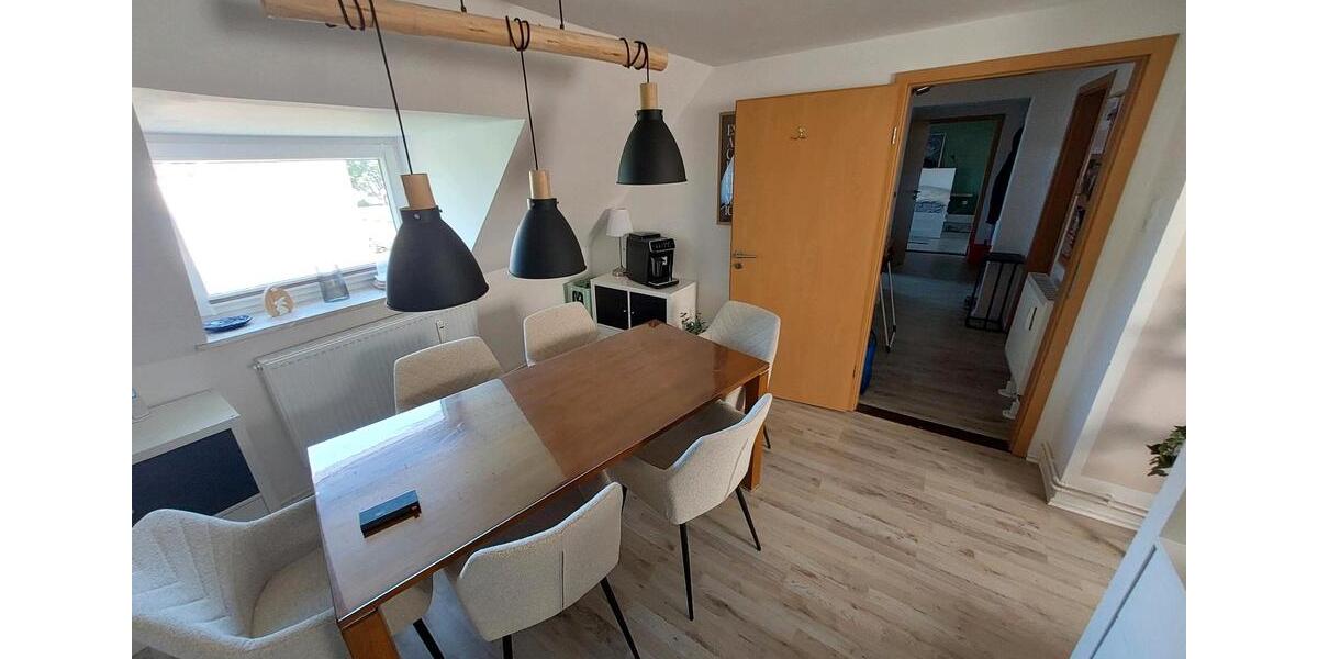 Dachgeschoßwohnung Nordenham - 2 Zimmer, 60 m&sup2;, 600&euro; | Angebot:26705854