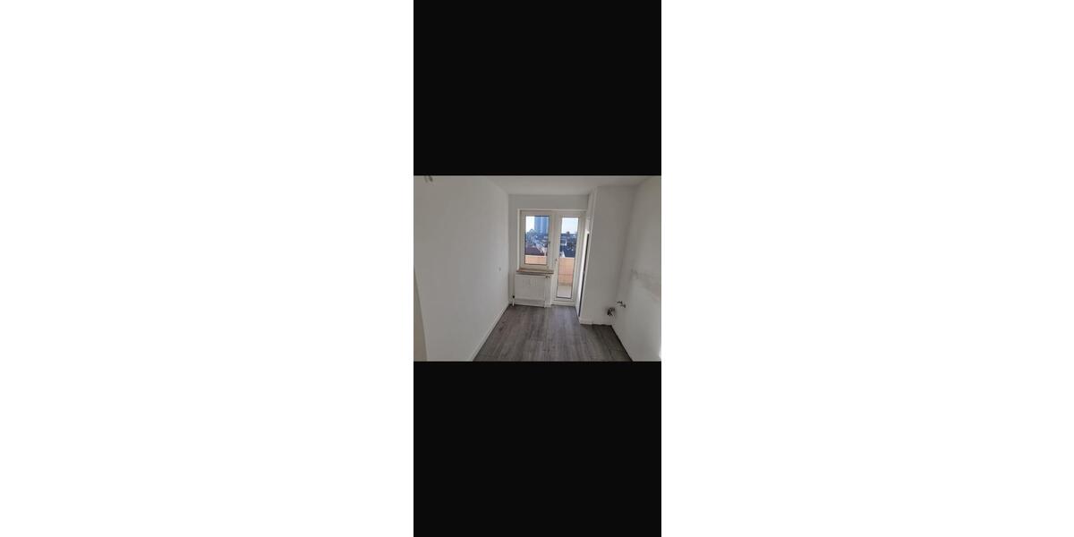 Etagenwohnung Bremerhaven Mitte - 3 Zimmer, 83 m&sup2;, 120.000&euro; | Angebot:24836325