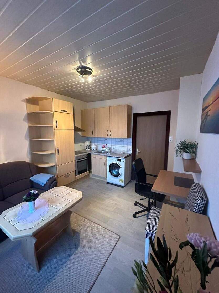 1-2 ZKB möbliert im 2.OG zu vermieten 1 zimmer