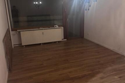 schöne 2,5 Zimmer Wohnung mit Balkon + Stellplatz in Bremerhaven zimmer