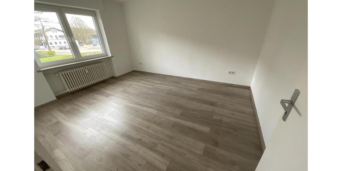 Erdgeschoßwohnung Wilhelmshaven Heppens - 4 Zimmer, 81 m&sup2;, 569&euro; | Angebot:25979178