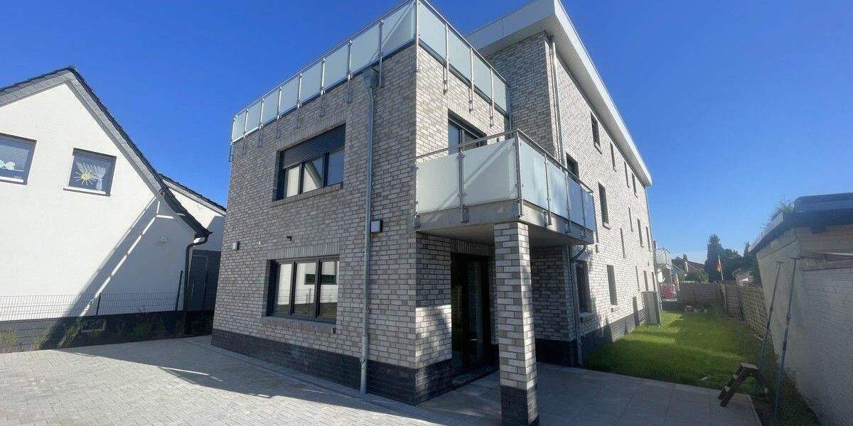 Bremerhaven - Schiffdorferdamm Moderne 3 Zimmer-Wohnung im EG mit Terrasse 3 zimmer