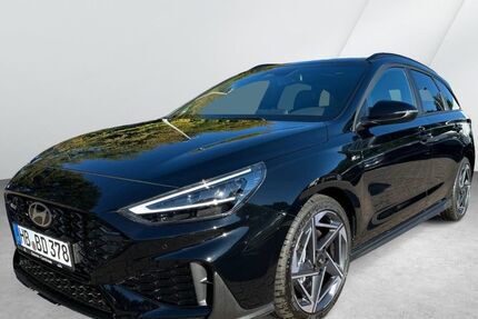 Hyundai i30 2.500 km 32.990 € Bremen 28359