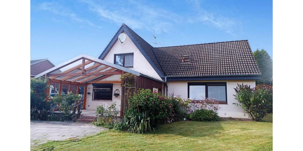 Modernisiertes EFH mit großem Grundstück, Glas-Terrasse & Sauna zimmer