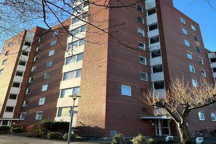 Bremerhaven-Geestemünde Gepflegte 2-Zimmer-Wohnung mit Aufzug und eigenem Stellplatz 2 zimmer