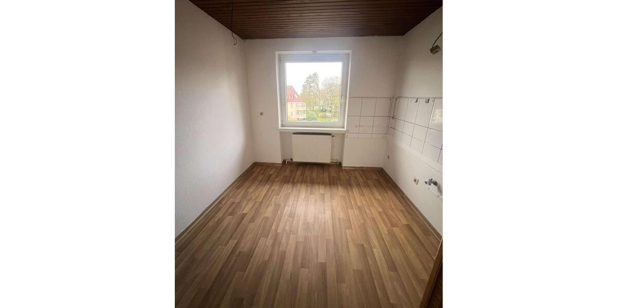 Etagenwohnung Nordenham - 3 Zimmer, 69 m&sup2;, 450&euro; | Angebot:26251140