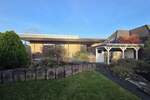 ruhig gelegener Bungalow mit Vollkeller, großer Garage und Gartenhaus 3 zimmer