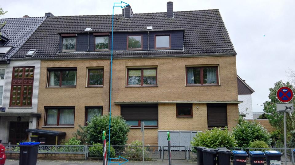 1 Zimmer in einer ruhigen Studentinnen-Wohnung. Warmmiete =270€ 1 zimmer