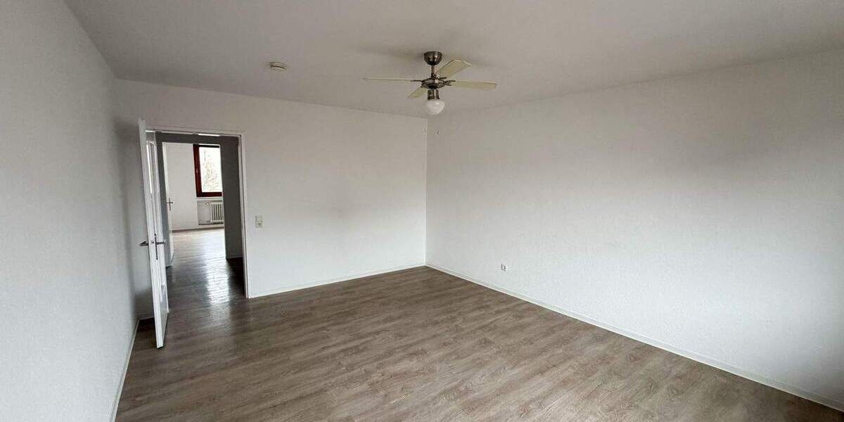 Etagenwohnung Bremerhaven Geestemünde - 2 Zimmer, 62 m&sup2;, 450&euro; | Angebot:24972420