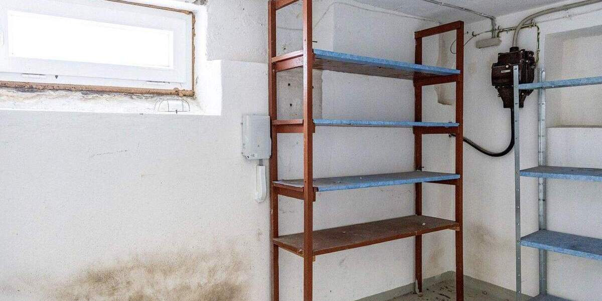 Reihenmittelhaus Bremerhaven Lehe - 8 Zimmer, 144 m&sup2;, 199.900&euro; | Angebot:25098047