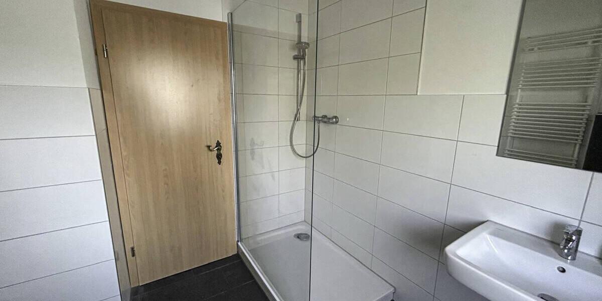 Einfamilienhaus Bremerhaven Schiffdorferdamm - 5 Zimmer, 134 m&sup2;, 325.000&euro; | Angebot:26242422