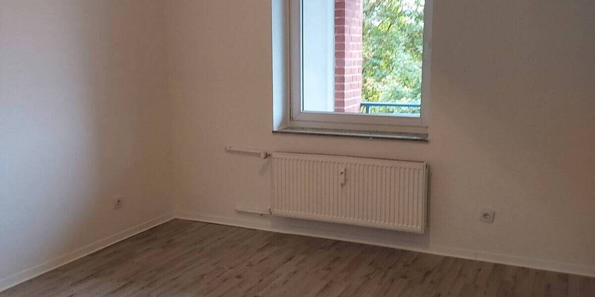 Etagenwohnung Bremerhaven Lehe - 3 Zimmer, 82 m&sup2;, 550&euro; | Angebot:25669769
