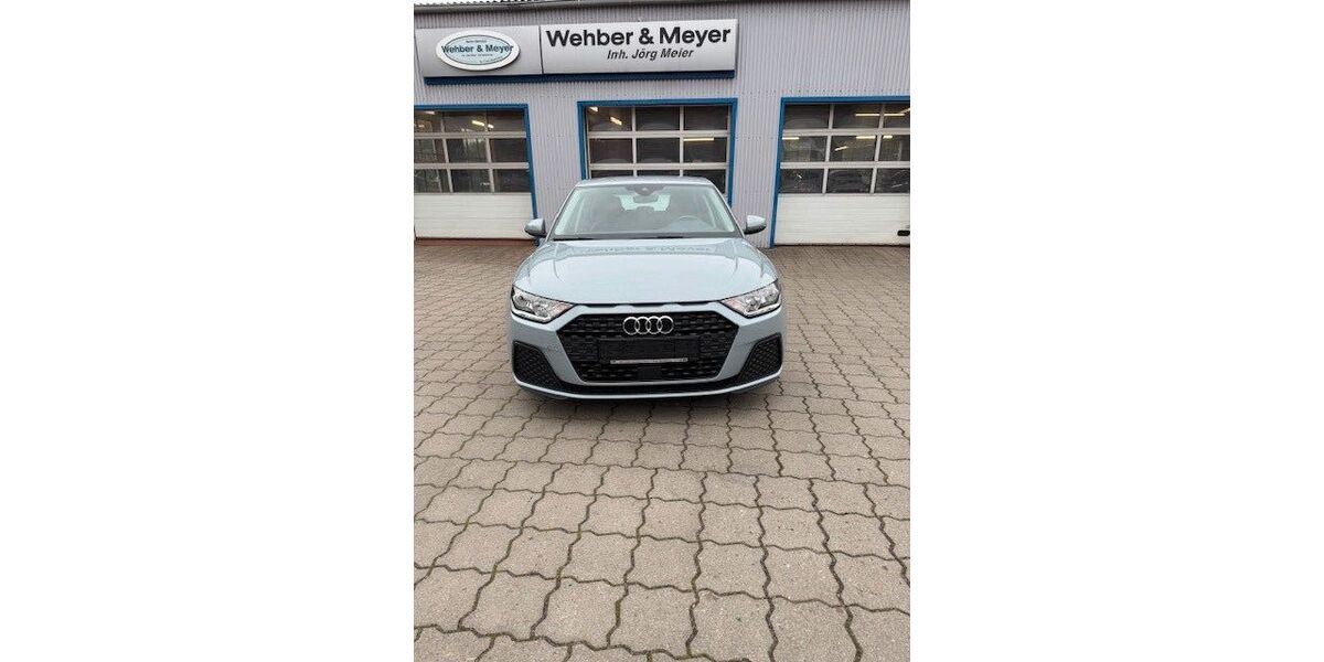 Audi A1 22.800 km 18.990 &euro; Geestland 27624