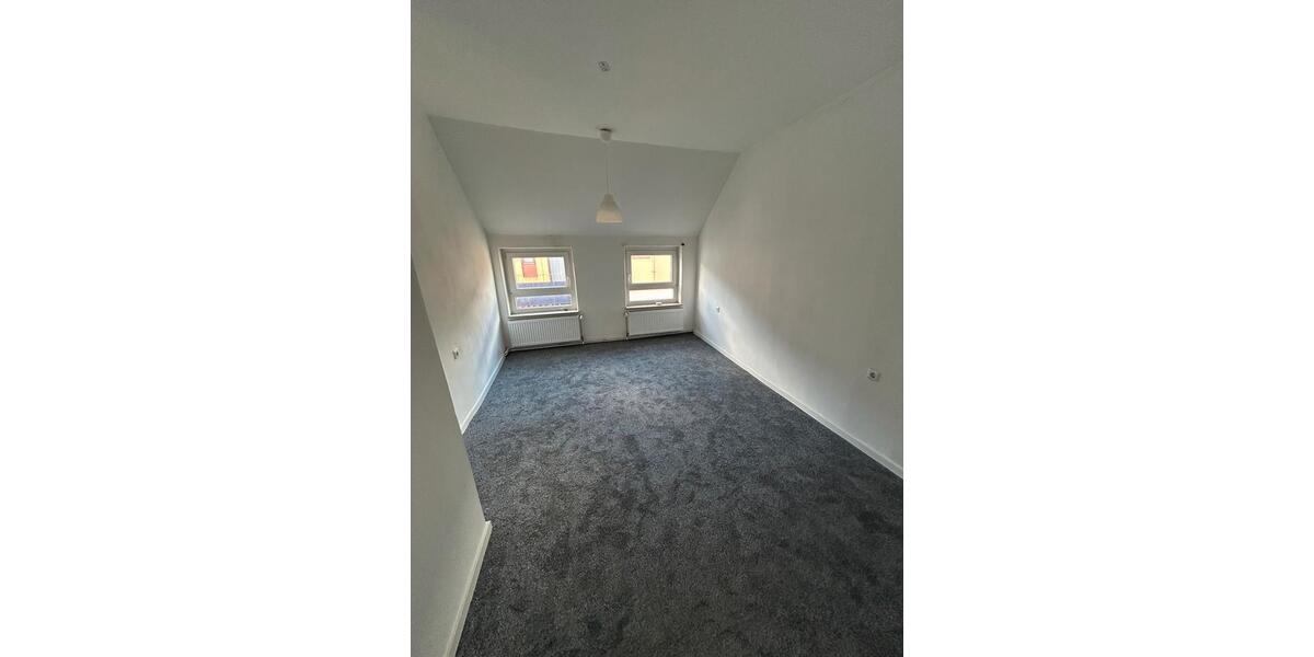 Bremerhaven, große Wohnung in guter Lage zu vermieten. 5 zimmer