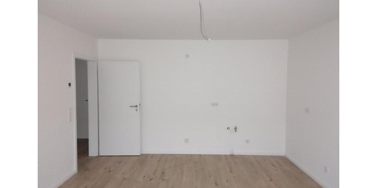 Anfragen NUR per E-Mail. Demnächst. Beliebte Wulsdorf. Bj 2022. Gepflegte 2-Zimmer 56 qm Wohnung mit offener Küche, Balkon, Aufzug, GarderobenraumAK, Fußbodenheizung und PKW-Stellplatz. 2 zimmer