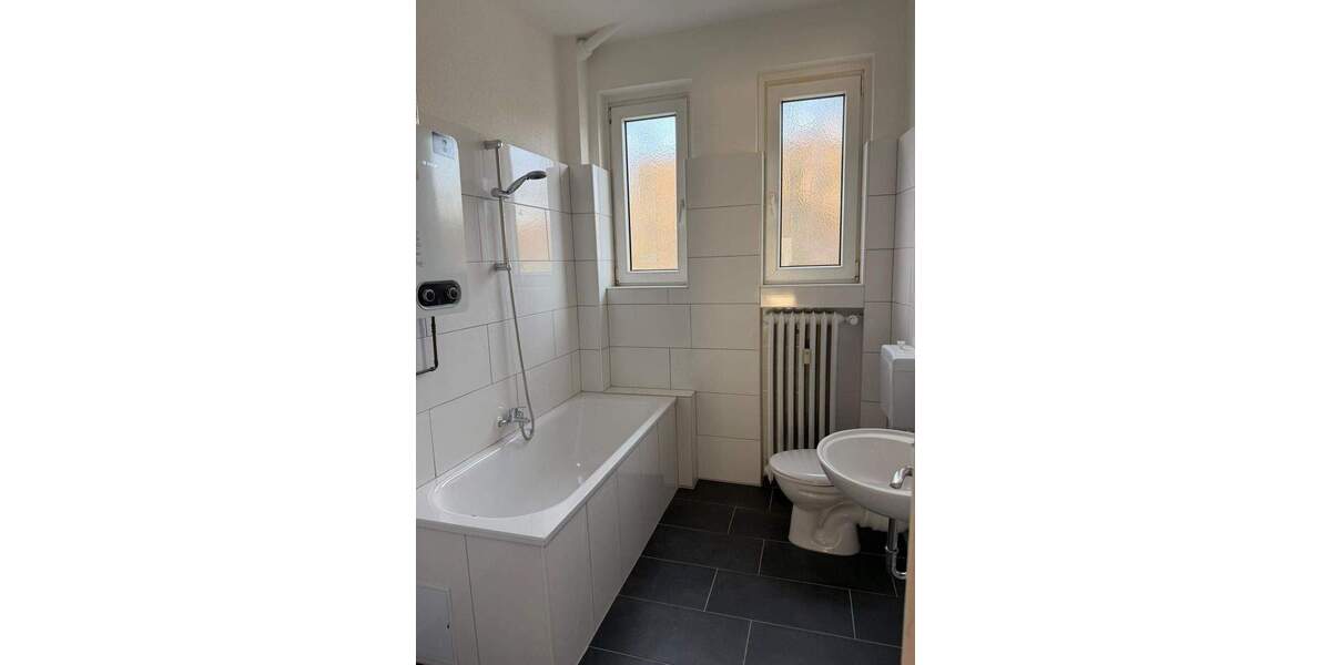 Etagenwohnung Bremerhaven Geestemünde - 3 Zimmer, 120 m&sup2;, 810&euro; | Angebot:25797442