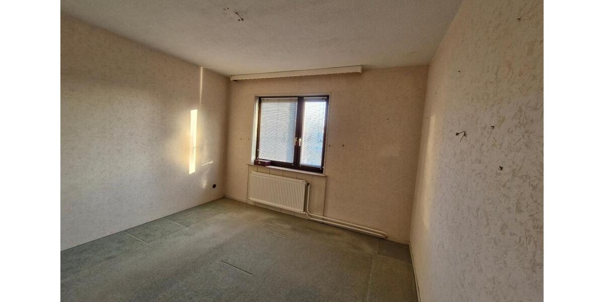 Reihenhaus Bremerhaven Lehe - 4.5 Zimmer, 90 m&sup2;, 125.000&euro; | Angebot:25539439
