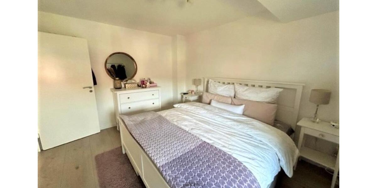 Dachgeschoßwohnung Wilhelmshaven Heppens - 4 Zimmer, 80 m&sup2;, 625&euro; | Angebot:26199572
