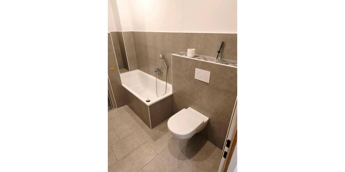 Doppelhaushälfte Nordenham - 6 Zimmer, 185 m&sup2;, 1.350&euro; | Angebot:26289314