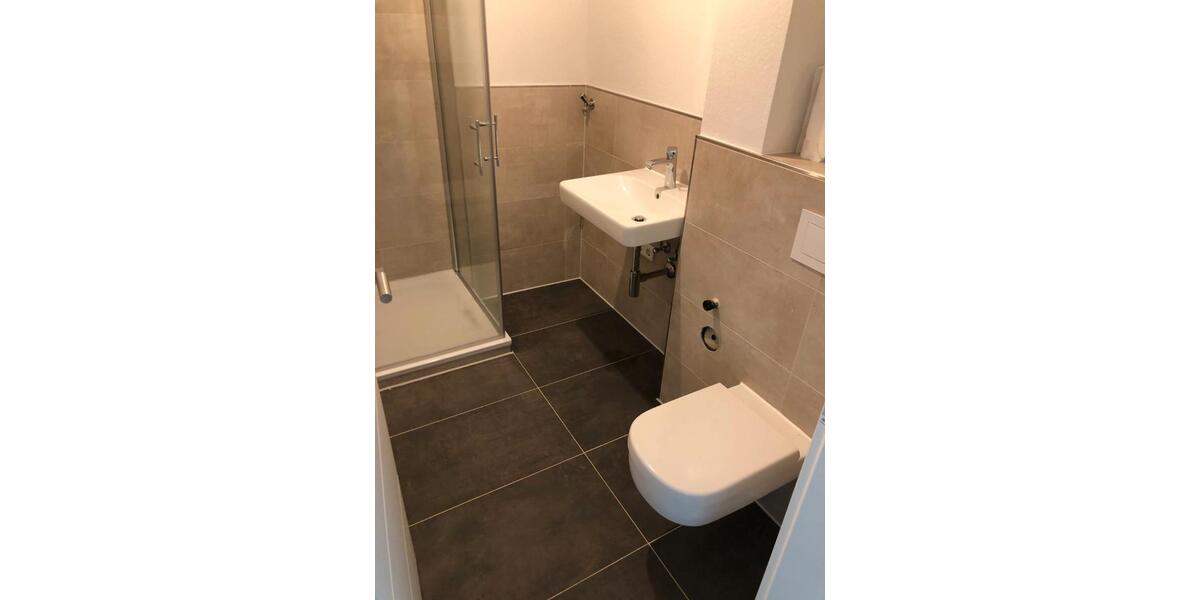 Hochparterre Bremerhaven Schiffdorferdamm - 3 Zimmer, 67 m&sup2;, 800&euro; | Angebot:26334862