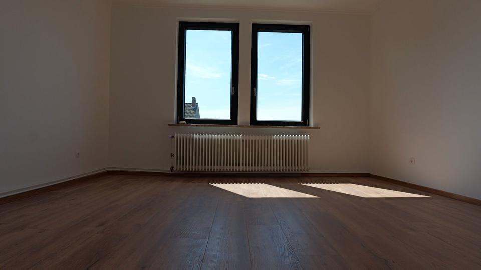 Etagenwohnung Wilhelmshaven Heppens - 4 Zimmer, 166 m&sup2;, 1.350&euro; | Angebot:26592294