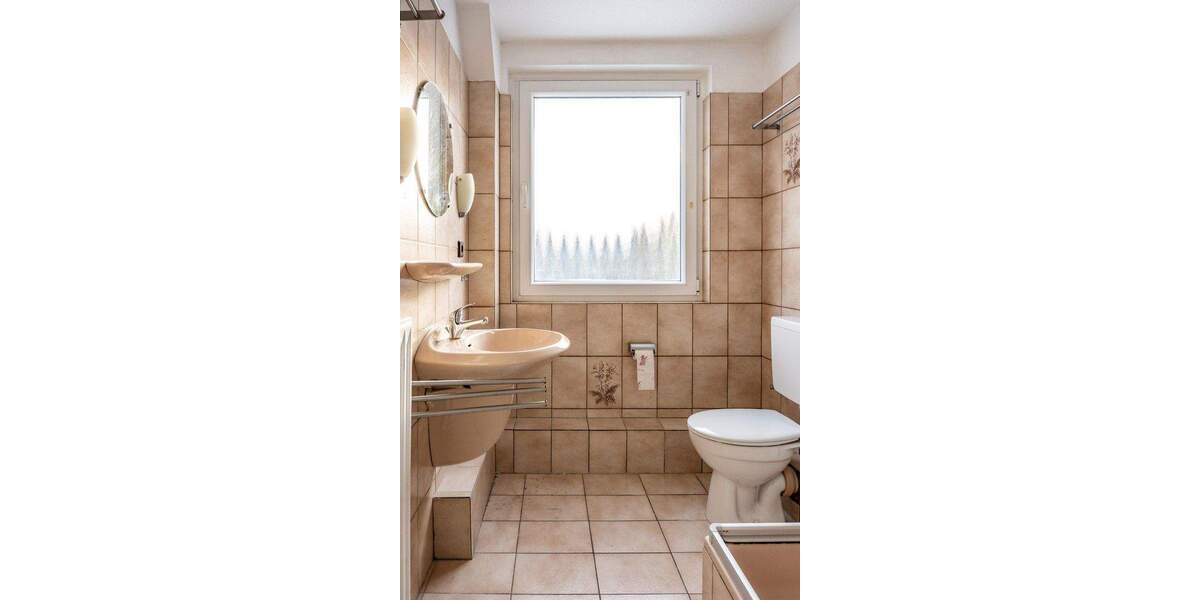 Provisionsfrei! Reihenhaus in Bremerhaven-Lehe mit viel Platz für Ihre Visionen! 8 zimmer