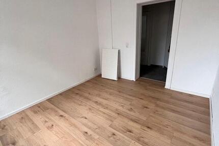Wohnung Bremerhaven Geestemünde - 4 Zimmer, 90 m&sup2;, 911&euro; | Angebot:26168564
