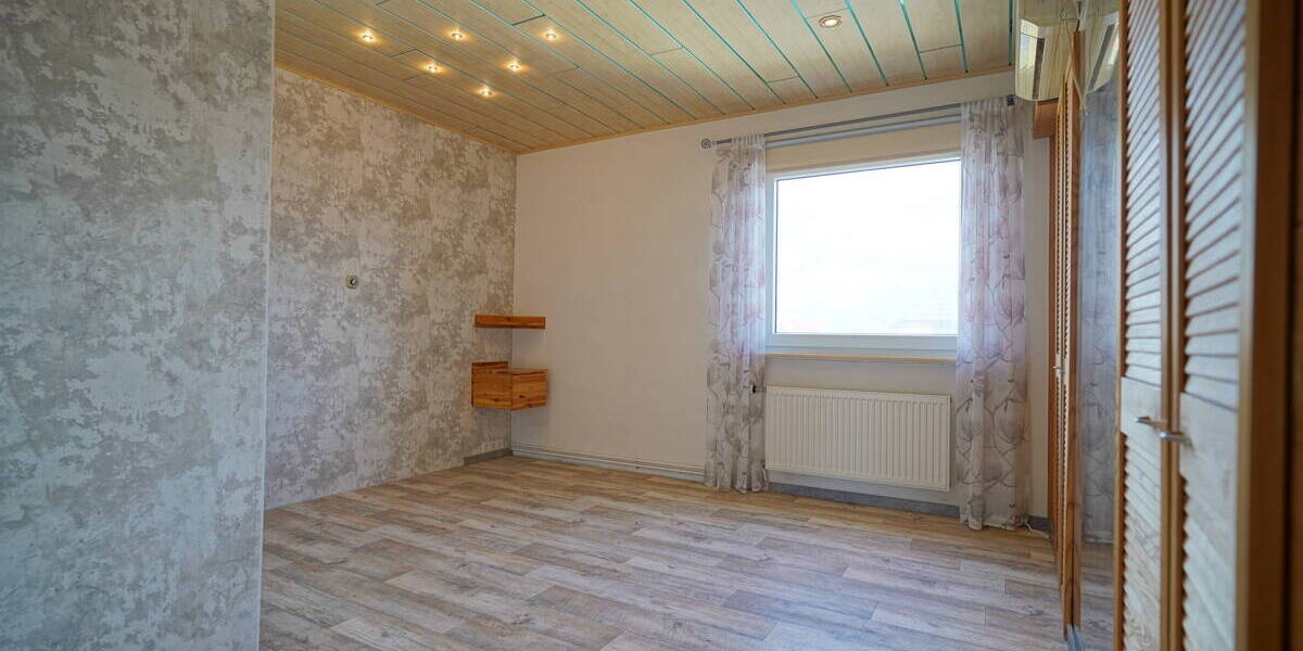 Einfamilienhaus Geestland Kührstedt - 7 Zimmer, 190 m&sup2;, 259.000&euro; | Angebot:26388796