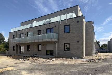 Wohnung zum Mieten in Bremerhaven 1.350 € 109 m² 3 zimmer