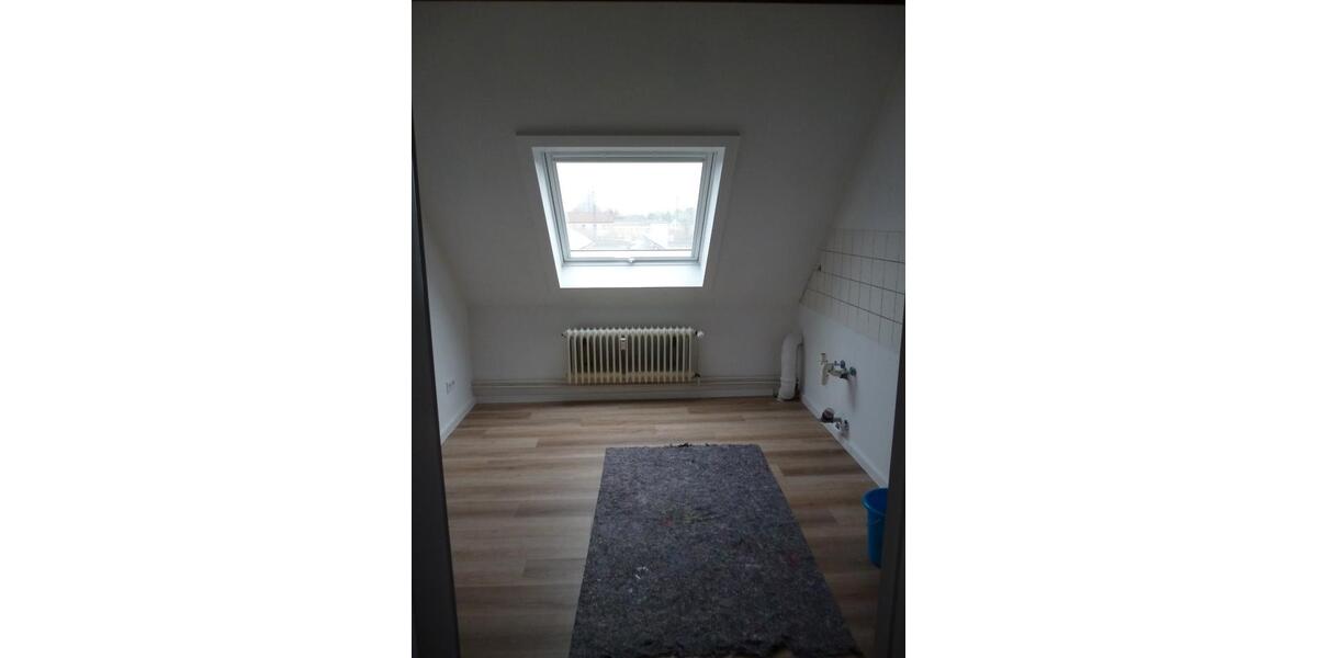 Etagenwohnung Bremerhaven Lehe - 2 Zimmer, 70 m&sup2;, 500&euro; | Angebot:26403158