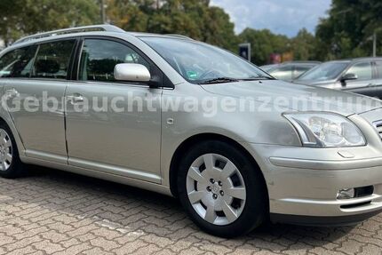 Toyota Avensis 163.200 km 4.990 € Bremen 28207