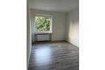Frisch renovierte 3-Zi.-Whg., EBK, Balkon, Loggia, DG-Raum in zentraler Lage Bremen-Walle