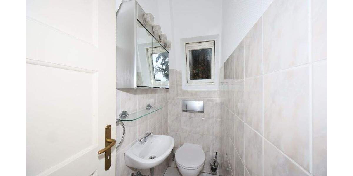 Einfamilienhaus Wilhelmshaven-Heppens Heppens - 5 Zimmer, 112 m&sup2;, 330.000&euro; | Angebot:24220386